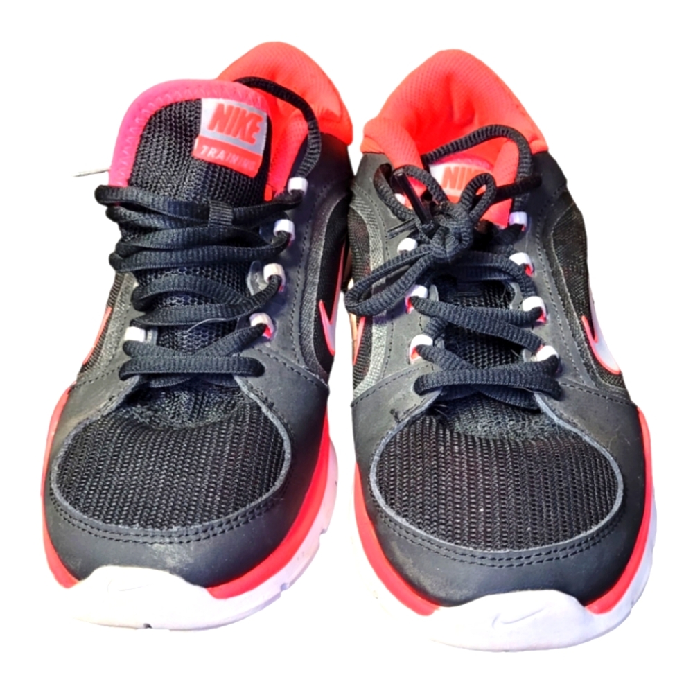 Women's Nike shoes size 6.5 - Picture 3 of 3